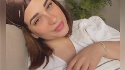 أسما شريف منير توجه نصائح لجمهورها عن فوائد النوم: “مضيعوش عمركم” (فيديو)