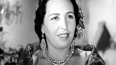 في ذكرى وفاتها الـ17.. أمينة رزق أفنت حياتها للفن وبيعت مقتنياتها بسوق الجمعة (فيديو)