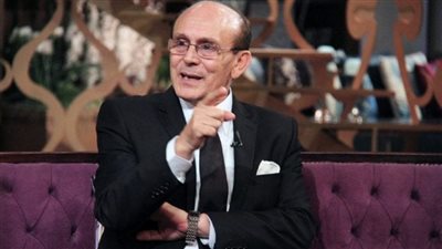 محمد صبحي: “أحمد زكي بالعافية كان عنده عربية إنما محمد رمضان خلى الجمهور يشوف بيته والـ4 عربيات” (فيديو)