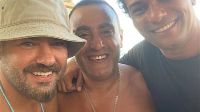 الساحل الشمالي يجمع السقا وعمرو يوسف وآسر ياسين (صورة)