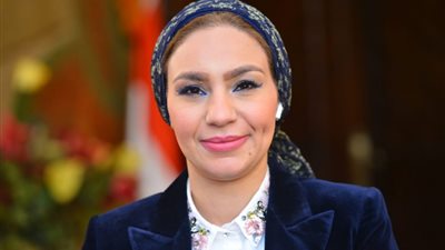 أمين عام جامعة مصر للعلوم والتكنولوجيا تدعو الشباب للاشتراك في البرنامج الرئاسي لتأهيل القيادات (فيديو)