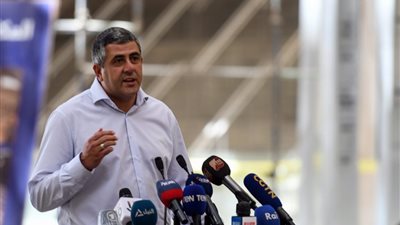 الأمين العام لمنظمة السياحة العالمية يوثق زيارته للمتحف المصري الكبير