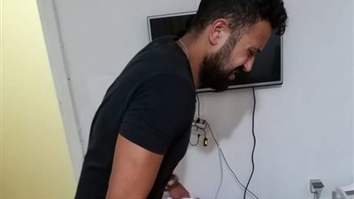 دكتور عظام عن حالة عمرو راضي: الحزن والاكتئاب لا يُسببان الإصابة بـ الديسك