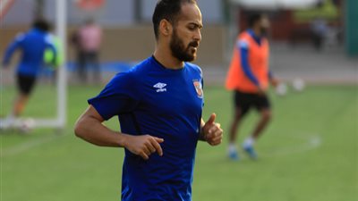 وليد سليمان يزور محمد عبد الشافي في المستشفى (صورة)