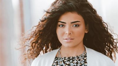 أسماء جلال تدشن هاشتاج جديدًا ضد تحرش طبيب الأسنان المشهور (تغريدة)