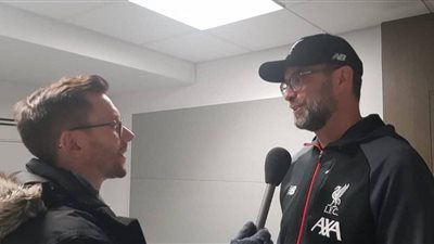 معلق إنجليزي لـ”القاهرة 24″: أرسنال يستحق التتويج.. وصلاح عليه استعادة لياقته