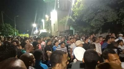 بالزغاريد.. الأهالي يودعون شهيد سيناء في جنازة عسكرية وشعبية مهيبة بالشرقية (صور)