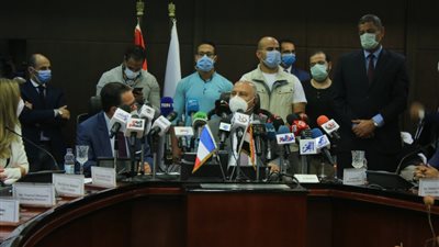 وزير النقل يطالب الشركه الفرنسية بالاعتماد على المصريين في صيانة الخط الثالث للمترو