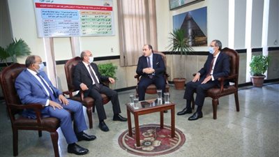 الليلة.. محمد الباز يحاور 3 من وزراء الحكومة المصرية في “آخر النهار” (صور)