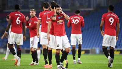 مانشستر يونايتد يخطط للتعاقد مع 3 صفقات في الصيف