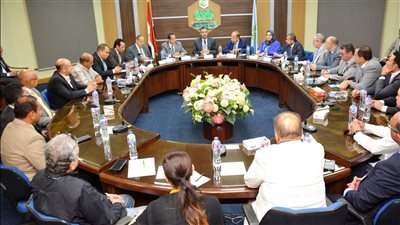 وزير التموين يبحث تشجيع مشاركة القطاع الخاص في المشروعات المتنوعة