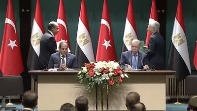 تطوير التعاون بين مصر وتركيا في مجالات الإعلام والاتصالات ومكافحة المعلومات المضللة 