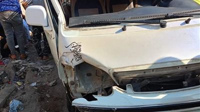 إصابات في حادث انقلاب ميكروباص أعلى دائري المريوطية 