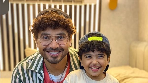 الطفل علي المصاب