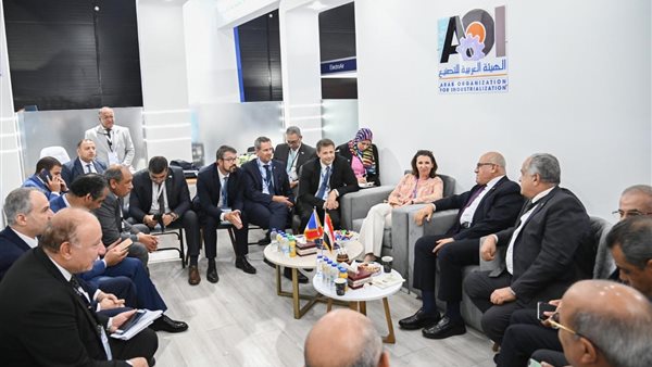 قبول أول دفعة بمدرسة