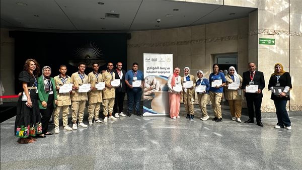 مجموعة من الورش الفنية