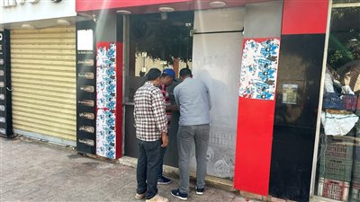 غلق وتشميع 36 محلا تجاريا بمدينة الشروق لمخالفتها شروط التعاقد