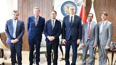 سفير باريس بالقاهرة: الشركات الفرنسية مهتمة بزيادة استثماراتها في قطاع البترول المصري