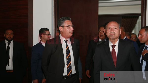 وزير التموين 