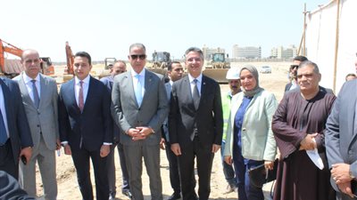 يخدم 4 محافظات.. وزير التموين يتفقد مشروع المستودع الاستراتيجي بالفيوم