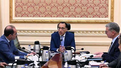 الحكومة: اجتماعات مستمرة لتأمين احتياجات البلاد من المنتجات البترولية وإتاحة المخصصات المالية