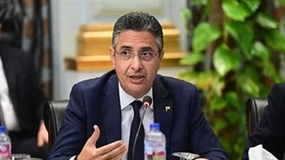 وزير التموين: تطوير المجمعات الاستهلاكية لتقديم خدمات أفضل وبأسعار مخفضة للمواطنين