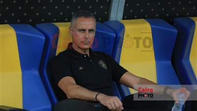 جوميز يمنح لاعبي الزمالك راحة من تدريبات اليوم عقب انتهاء معسكر برج العرب 