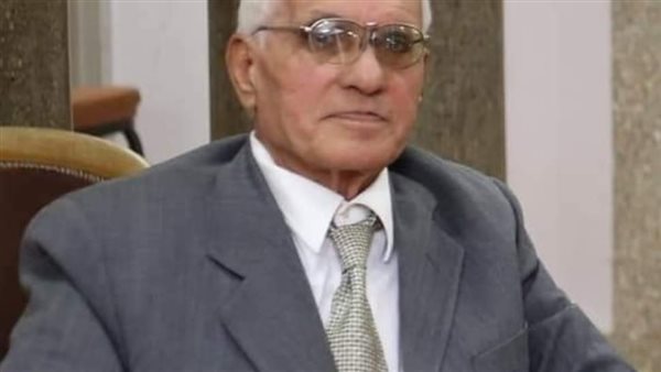 وفاة والد نجم منتخب