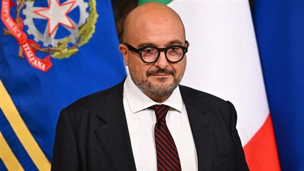  وزير الثقافة الإيطالي
