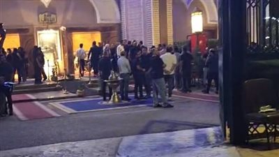 يسرا وآسر ياسين ويوسف الشريف وماجد الكدواني.. نجوم الفن يقدمون العزاء في والد المنتج طارق الجنايني