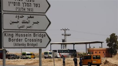إصابة 3 إسرائيليين بجروح خطيرة إثر إطلاق نار قرب معبر الكرامة على الحدود الأردنية الفلسطينية