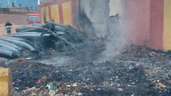 حريق يلتهم مواسير