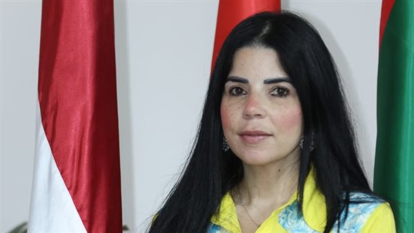 الدكتورة نيفين محمد