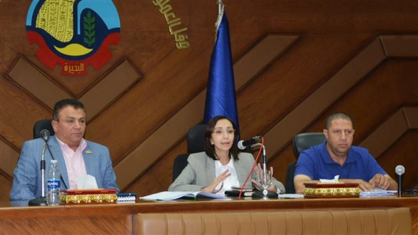 اجتماع محافظ البحيرة