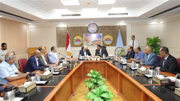 للمدارس والجامعات..