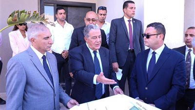 وزير الإسكان: الدولة جذبت كبار المستثمرين بفضل البنية الأساسية المتميزة