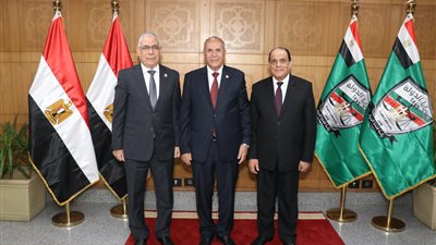 النائب العام يزور رئيس هيئة قضايا الدولة لتهنئته بمنصبه الجديد| صور