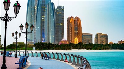 درجة الحرارة في الإمارات اليوم.. العظمى 46 مع ظهور لبعض الضباب 