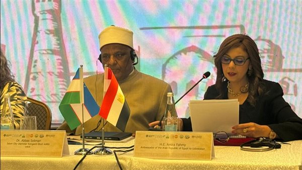 الدكتور عباس شومان