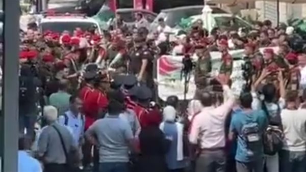 تشييع جثمان الناشطة