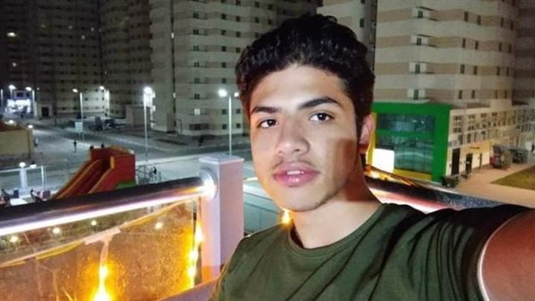 أحمد سامي محارب السرطان