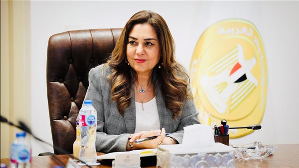 الدكتورة منال عوض