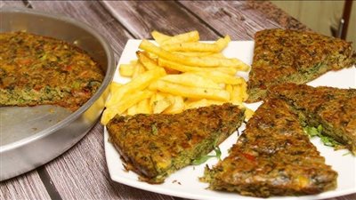 مخبوزة ومقلية| طريقة عمل العجة بالبصل والبيض والخضراوات.. وجبة متكاملة