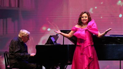 أشهر الأغاني والقصائد الفرنسية على مسارح أوبرا القاهرة والإسكندرية