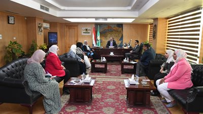 بالتعاون مع التخطيط.. محافظ الفيوم يشهد ختام فعاليات البرنامج التدريبي لدراسات جدوى مشروعات المحافظات