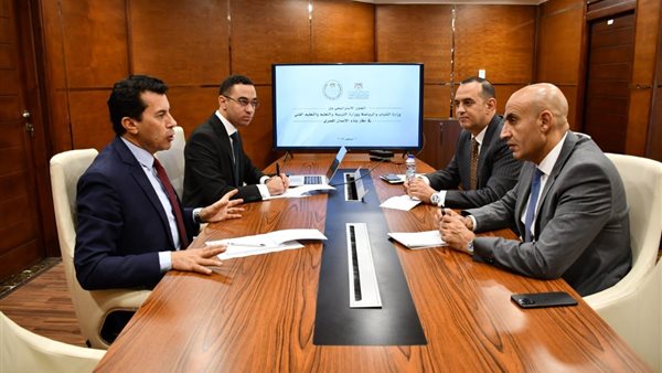 اجتماع وزيرا التعليم