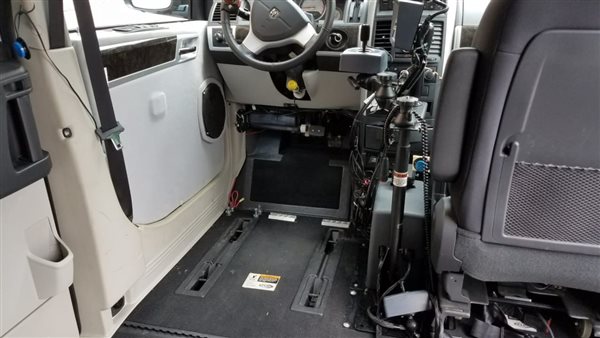 سيارات المعاقين 