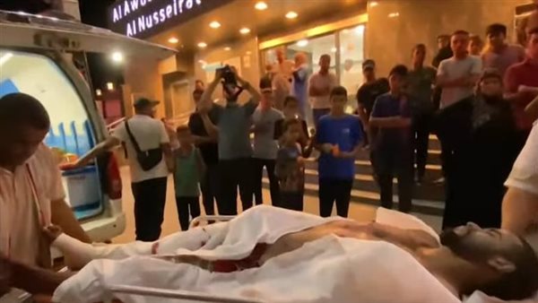 مصاب فلسطيني في قصف