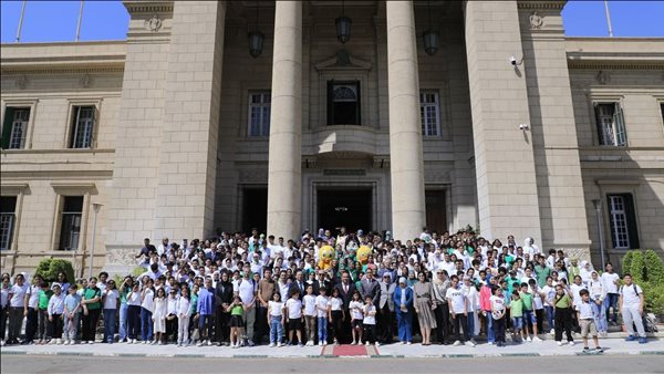 جامعة القاهرة 