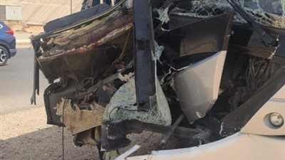 مصرع شخص وإصابة 3 أتراك في حادث تصادم أتوبيس سياحي بفنطاس مياه بالقاهرة الجديدة |صور 